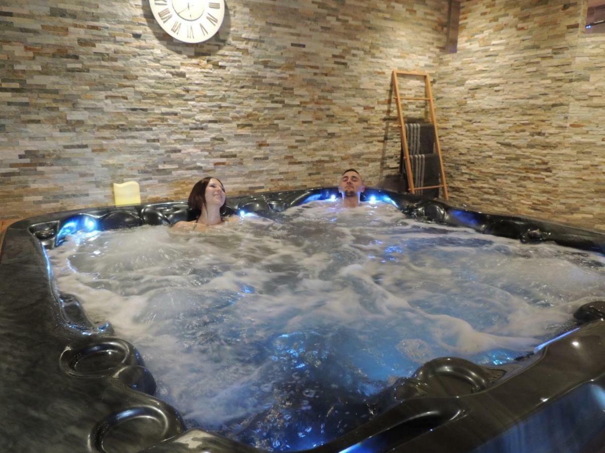 Gite Esperanza Spa Et Sauna Hazelbourg Exterior foto